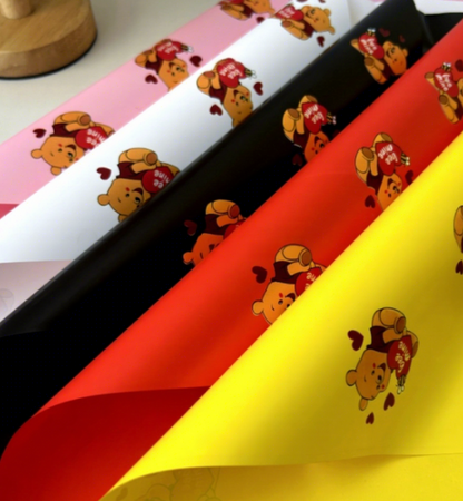 Winnie P wrapping paper